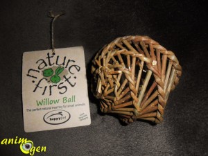 Jouet pour lapins et rongeurs : balle de foraging "Willow Ball", Nature First (Happypet)